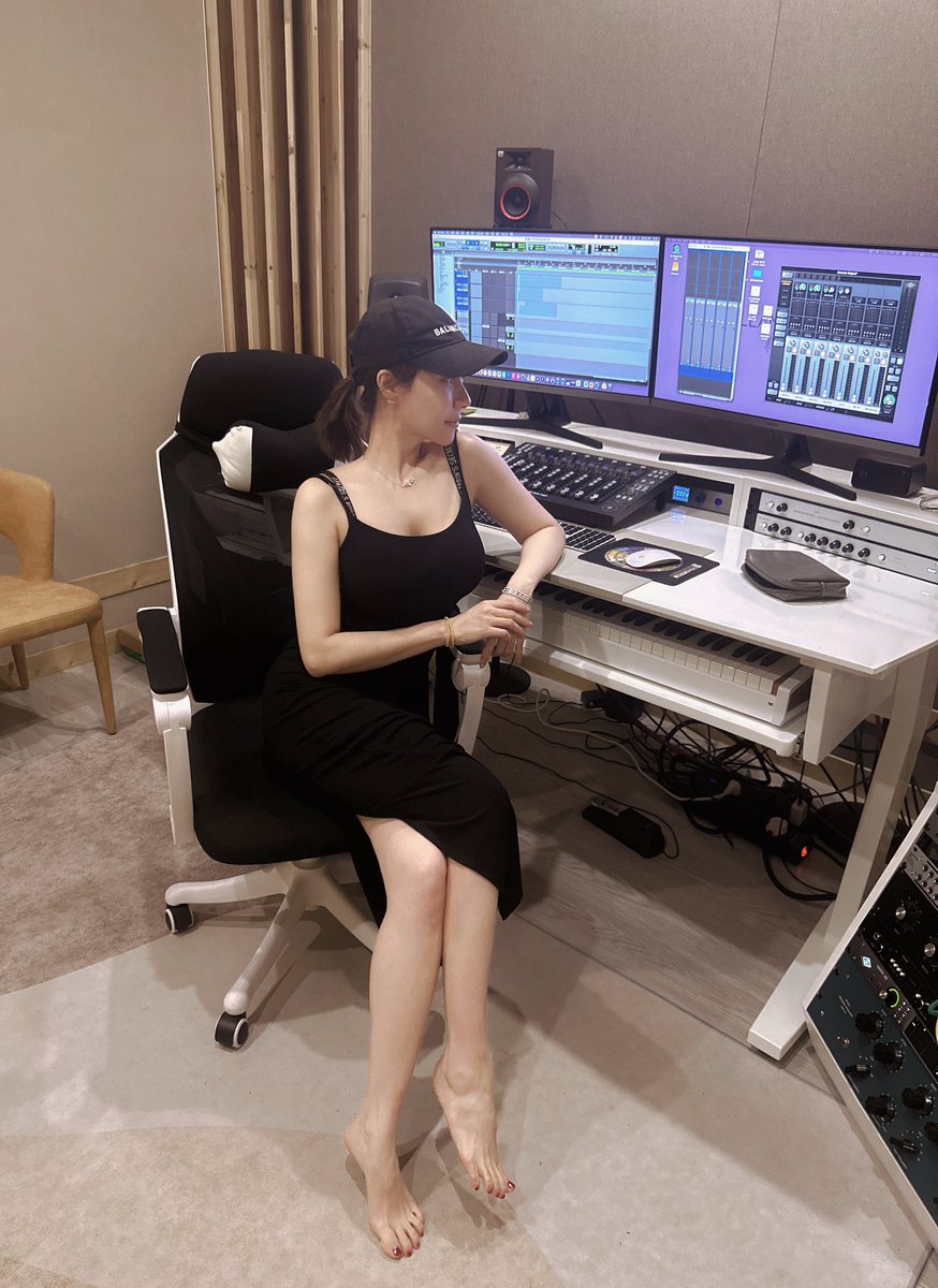 果儿Victoria on Twitter: 分享一下这几天的拍摄花絮 ️@guoer0212