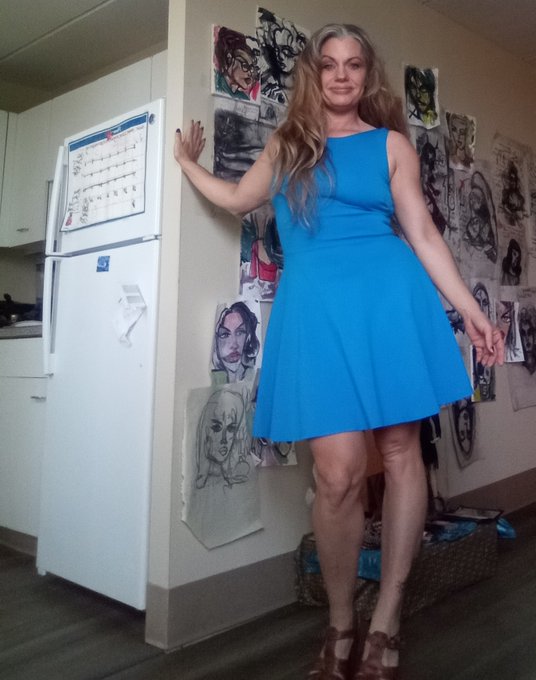 New dress https://t.co/pkIzgmUl3B