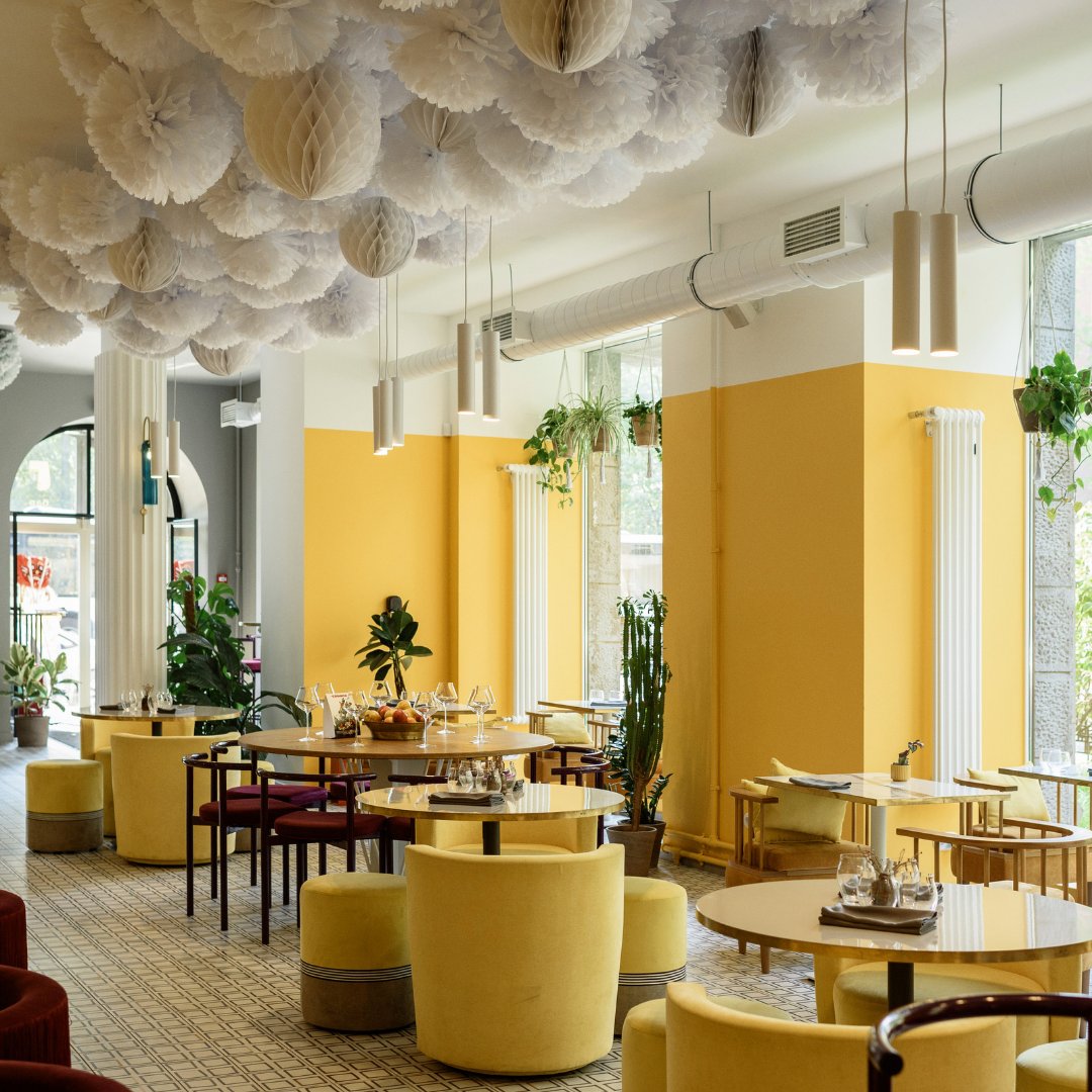 insideflavors's tweet photo. Best Trending Restaurant interior design ideas in 2023 || Insdieflavors
#facebookrendingpost #Trendingpoat2023 #restaurantdesignatlowprice #restaurantdesignideas2023 ##RestaurantDesigner #InspireDesign #DesignerStyle #InsideFlavors #Noida #greaternoida #facebooknewtrends2023 https://t.co/DNee8tioba