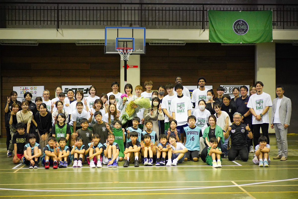 DIME3x3's tweet photo. 最後は #小池真理子 選手からのコメント。

「 推しは推せるときに推せ 」

とのお言葉を頂戴し、最後は集合写真を撮影となりました📷✨

この日のためにお集まりいただいた選手、ファンの皆様、本当にありがとうございました！！

#渋谷おとなりサンデー 
#TOKYODIME https://t.co/hHpO0ZgCjZ