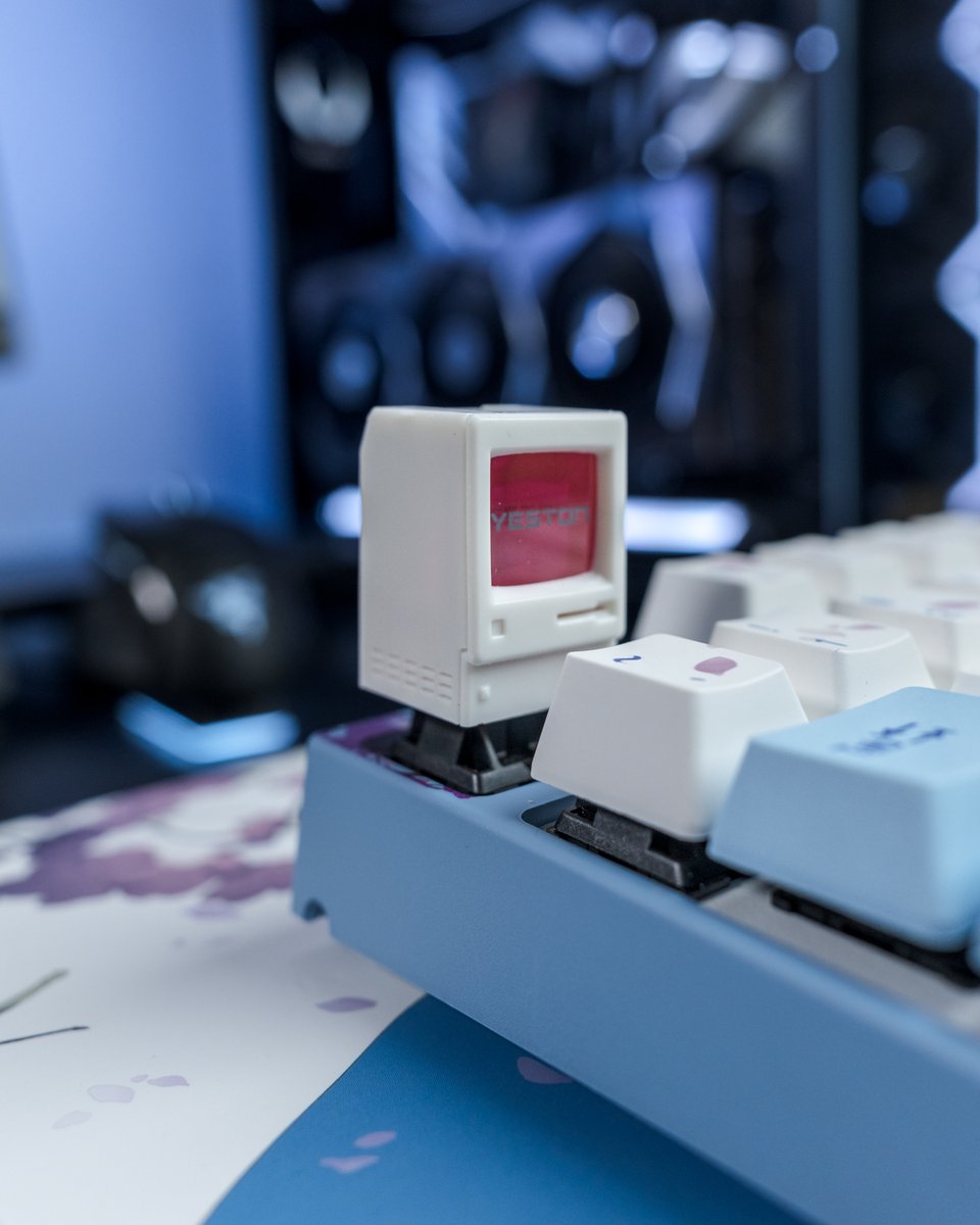 YestonOfficial's tweet photo. The combination of the Sakura keyboard and Sakura series keycaps is a super match this summer!!💫
📷: @ mikephoenixmd
.
#yeston #zomoplus #graphicscard #videocard #mechanicalkeyboard #kekcap #artisankeycap #cutepetkeycap #sakurakeycap #anime #kawaii #sakura #cutepet #altantisi https://t.co/lYpYhFcfet