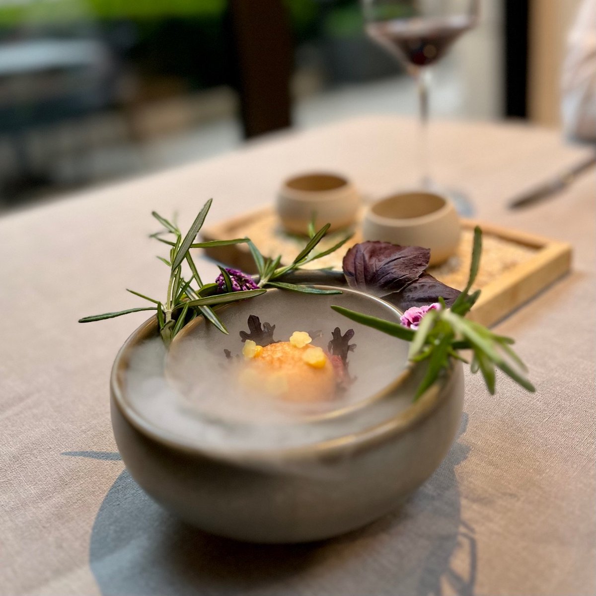 ExperiencesLuxe's tweet photo. New Article: What a Delicious Dinner we had in Artesse Restaurant in Krakow 😍 https://t.co/e2xJiZSHOI https://t.co/fQXuMYiqbN