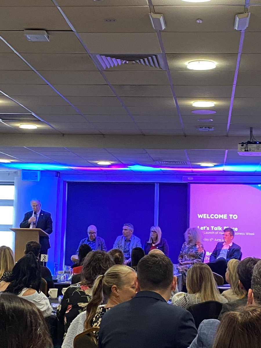 HBBC60's tweet image. So wonderful to see our member @staffordhull1 on the Panel for todays launch of #BizWeek @FutureHumber at the @MKM_Stadium  🤓