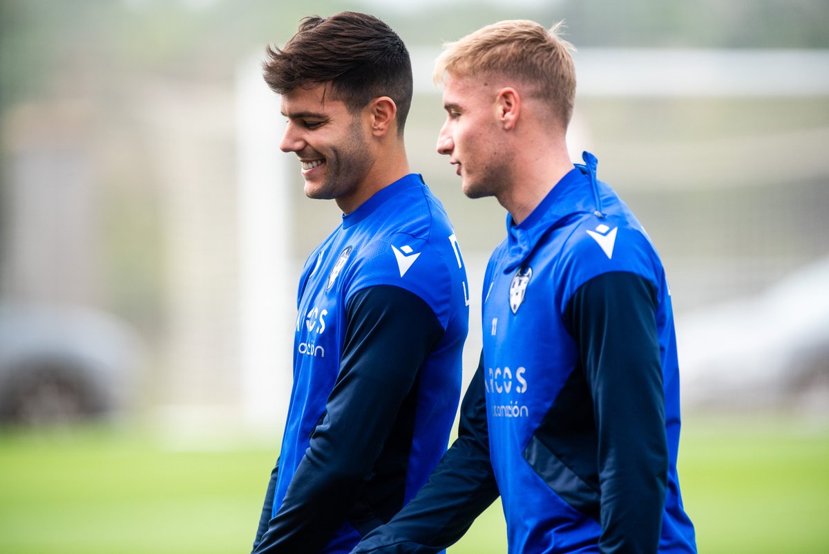 😀 Monday 😀

4⃣ <a href="/RoberPier4/">Róber Pier</a> 
1⃣1⃣ <a href="/Acanteroo10/">Alejandro</a>