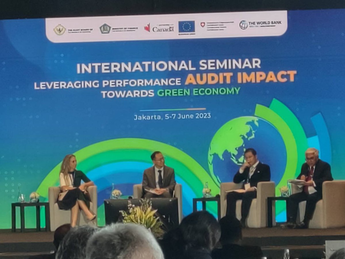 StateauditThai's tweet photo. On #WorldEnvironmentDay, Dr. Sutthi joined the Int'l Seminar on Leveraging Performance #Audit Impact Towards #GreenEconomy as a panelist in Jakarta🇮🇩
He shared his paper on Enhancing the Impact of Performance Audits on the Green Economy in Post-Pandemic.

https://t.co/tpP1tDoZfx https://t.co/YB7EzyqgHC