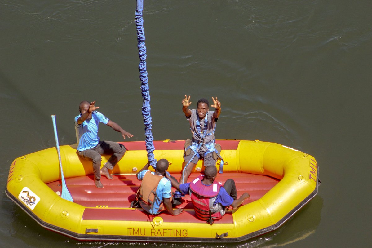 TheTravelessGuy's tweet photo. Exhilarating leap of a lifetime! Bungee jumping Uganda unleashed pure joy and heart-pounding thrills. It's fun guys you dare do it now🤞😍, btw it's 💯 safe😎 #EmbraceyourFear #ConquertheNile
#MALIDA
@BungeeUganda https://t.co/gFI0uCKUcg