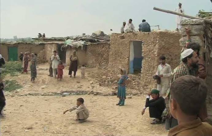 i_12_Allottees's tweet photo. @Noormengal_ 🚨 Update on CDA Sector i-12

Development is painfully slow, hindered by Afghan Basti. The damage caused by Afghan Basti compounds the already stagnant progress.

Result = Zero

@Noormengal_ Sahib pls. find solutions to accelerate.

#Develop_i12_Isb #Islamabad @CDAthecapital https://t.co/9H8jQ6JB5r