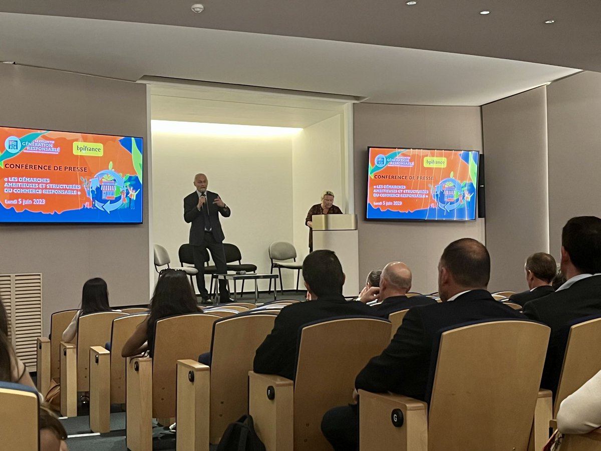 Conférence de presse <a href="/CollGenResp/">Collectif Génération Responsable</a>  accueillie pat la <a href="/Bpifrance/">Bpifrance</a> paris ce matin #engagement #entreprises #commerceResponsable