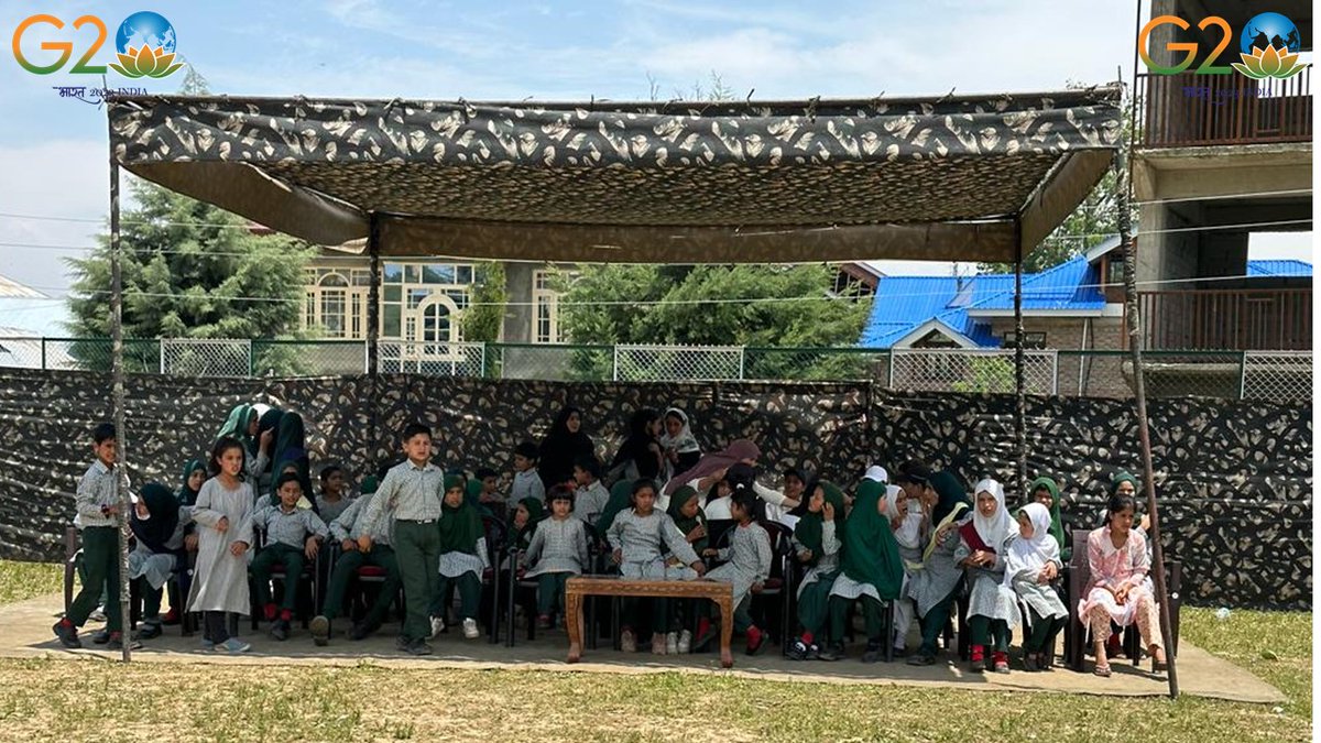 FatimaD75261608's tweet photo. Let's cheer up and encourage the children participating in the North Kashmir Women's Premier League! Their determination and love for the game shine through as they display their skills on the field. #NKWPL #CheerForKids #Kashmir #G20 @ChinarcorpsIA @RadioChinar @Nayakashmir https://t.co/azUu9AmlO0