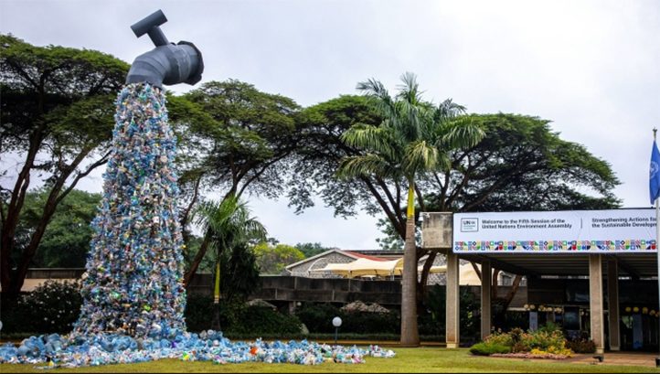 gpfoguganda's tweet photo. Harnessing the power of youth and women is key in beating plastic pollution. At GPFOG dishing plastic is one way of saying no to fossil fuels. @AfiegoUg @AtuhaJoan @IUCNNL @bibothends @nemaug https://t.co/AgmP6rx91e