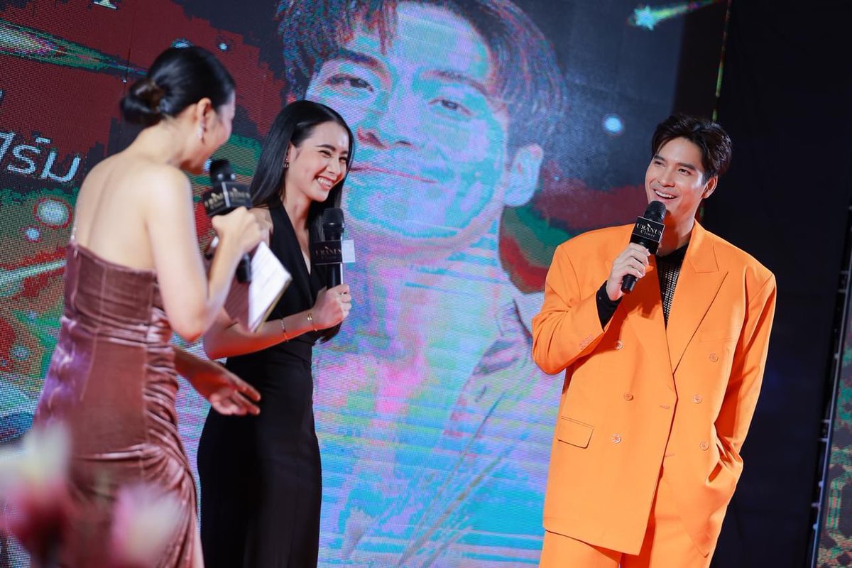 Nangfah3Salung's tweet photo. ยิ้มสดใส อิอิ 🧡🖤 #มุกดานรินทร์รักษ์ #ไมค์ภัทรเดช 
#URANUSXไมค์มุก
#URANUSXMOOKDA https://t.co/pFtGrueIEJ
