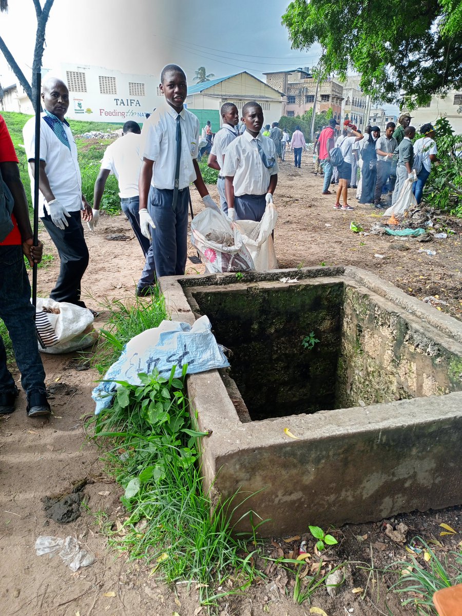 ChaoMarian's tweet photo. When we reinforce the importance of environment preservation in children from a young age, they will be conscious of the decisions they make .
@KCCGP_
@gro_foundation_
@ActionAid_Kenya
@GP_Kenya
#GROWithUs
#ZeroPlasticKilifi
#FundOurFuture
#Beatp https://t.co/peAZIzycXS