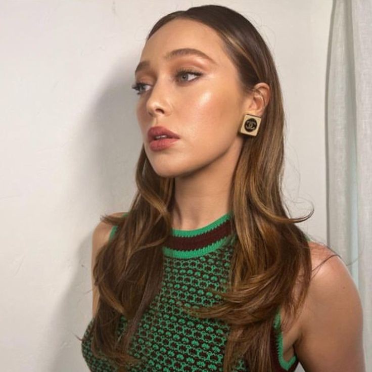 alycia debnam-carey edits (@fordbnmcarey) on Twitter photo 