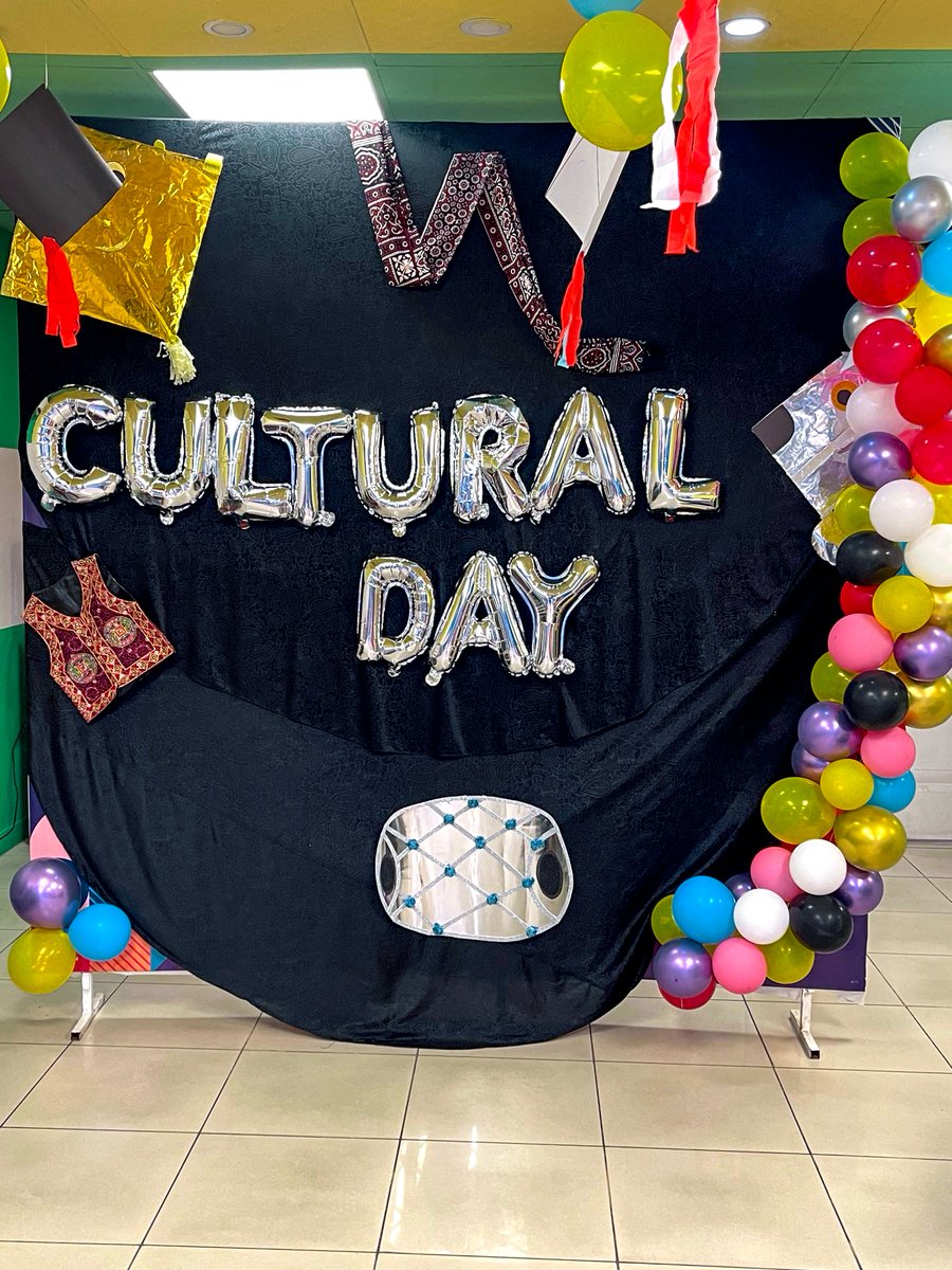 VentureDive's tweet photo. ๐Pakistanย Culturalย Dayย hit our offices like a melodiousย ๐๐ข๐ธ๐ข๐ญ๐ชย that gets stuck in your head!ย ย The event was all about celebrating the cross-culturism, ethnic-inclusiveness and diversity of our ideas, thoughts & backgrounds โ all of which are cherished atย #VentureDive. ๐ https://t.co/y6Rqx6VBhe