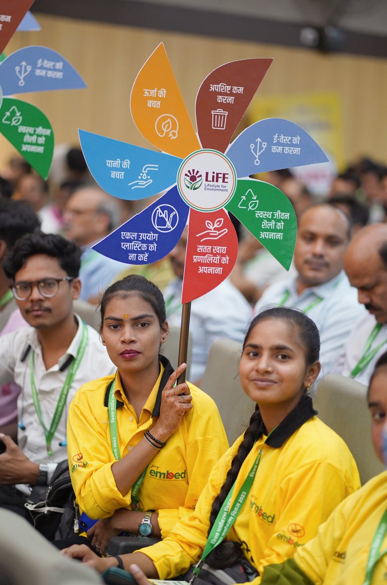 JansamparkMP's tweet photo. 𝗟𝗶𝗳𝗲𝘀𝘁𝘆𝗹𝗲 𝗳𝗼𝗿 𝗘𝗻𝘃𝗶𝗿𝗼𝗻𝗺𝗲𝗻𝘁 🌴

@CMMadhyaPradesh
#WorldEnvironmentDay  
#JansamparkMP https://t.co/nDdyaBK7qz