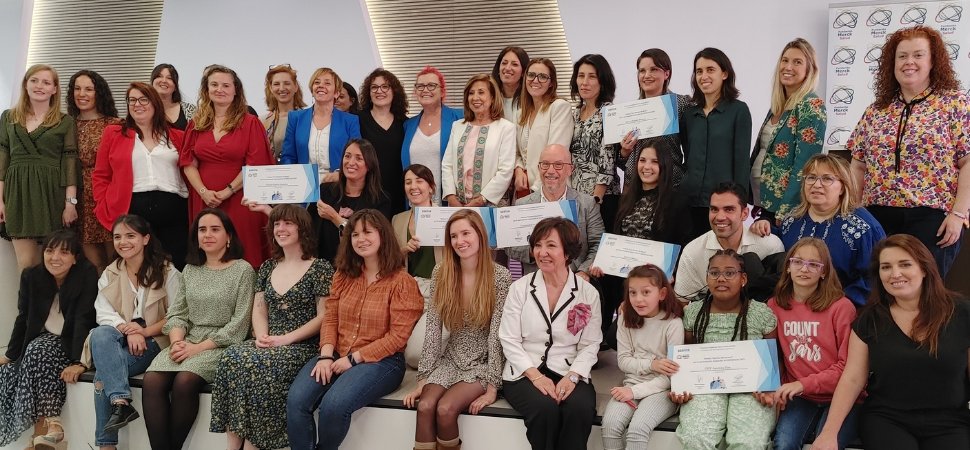 40 investigadoras oncológicas, premiadas por su actividad divulgadora dlvr.it/Sq99Wz