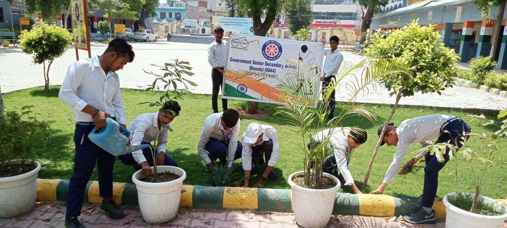 NSS UNIT of GSSS Bhondsi, Gurugram activity 
on World Environment Day 5th June 2023 <a href="/cmohry/">CMO Haryana</a> <a href="/moolchandbjphry/">Moolchand Sharma</a> <a href="/chkanwarpal/">Ch. Kanwar Pal</a> <a href="/anilvijminister/">Anil Vij Ambala Cantt Haryana, India</a> <a href="/ianuragthakur/">Anurag Thakur</a> <a href="/highereduHRY/">Department of Higher Education, Haryana</a> <a href="/NssrdD/">NSS Regional Directorate Delhi</a>
