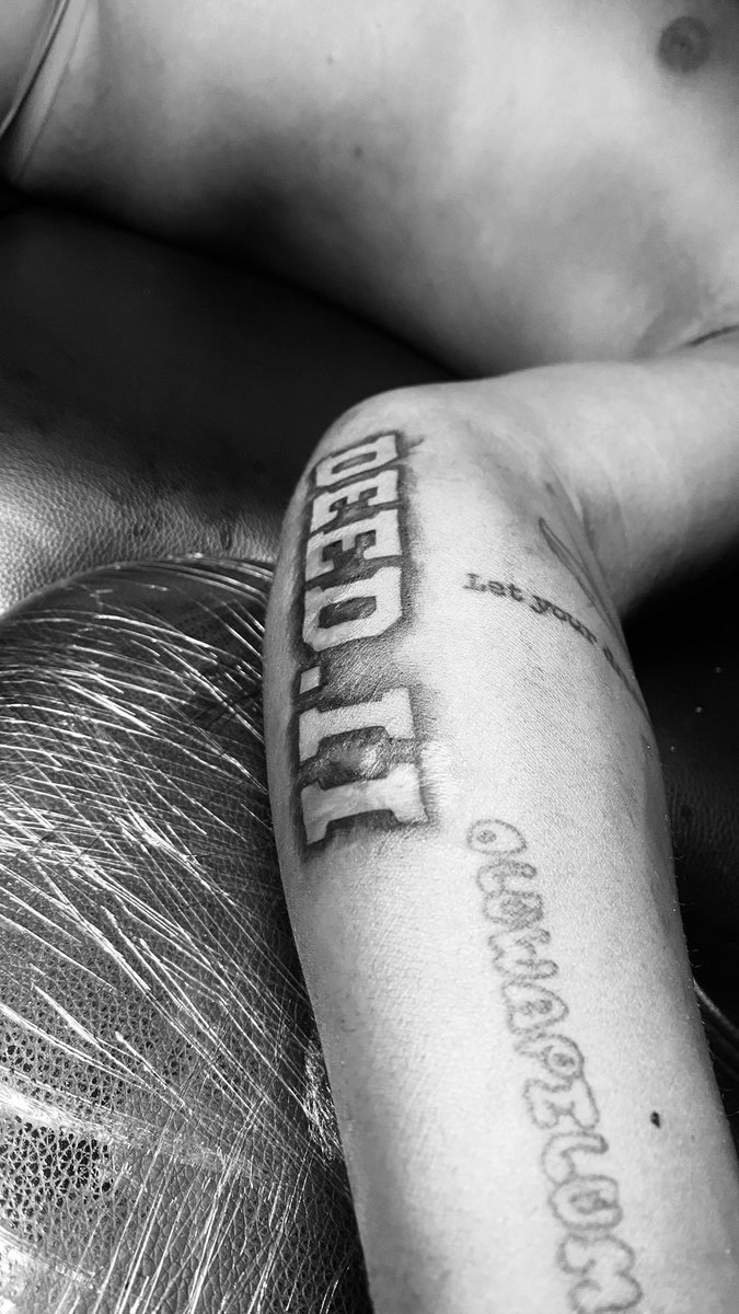 Hynex_ink's tweet photo. @AkureHowFar Contact for your tattoos and piercings…best ink in the city. https://t.co/sR9t7DpiCm