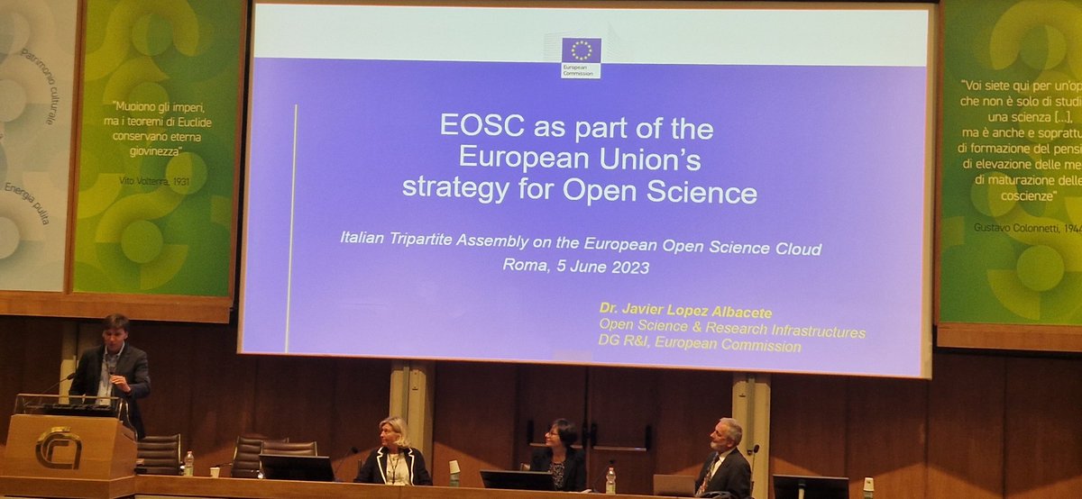 EmmaLazzeri's tweet photo. @JLAlbacete presents the #eosc as part of the #EU strategy for #OpenScience @EUScienceInnov #itaeosc @eoscassociation https://t.co/T7iRlj6ffH
