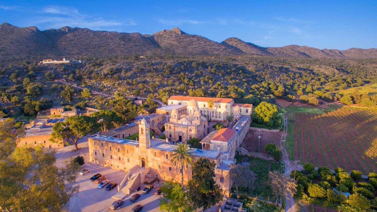 VardisHotel's tweet photo. 💫The Orthodox Church commemorates today, the Holy Spirit, the Third Person of the Holy Trinity,. A national holiday in Greece.

#Chania #Orthodoxy #Orthodox #HolySpirit #kreta #creta #crete #Holy_Trinity #orthodoxchurch #christianity https://t.co/nLkwaq3rt3