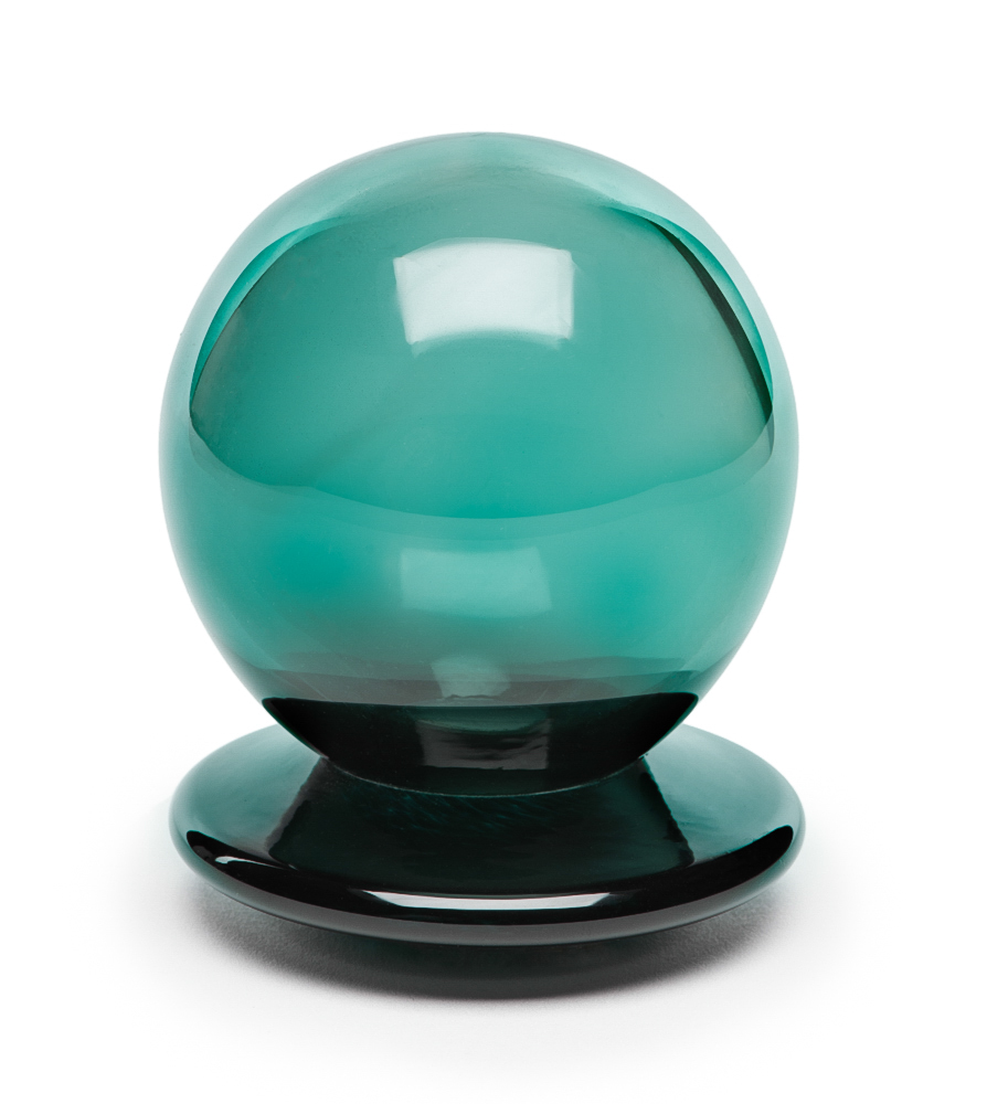 THE TURQUOISE GLASS BALL

This coloured glass ball &amp; base finial fits a 38mm, 51mm and 63mm diameter pole. Also available in wide range of colourways.

Enquire about our collections and bespoke services sales@mckinney.co.uk