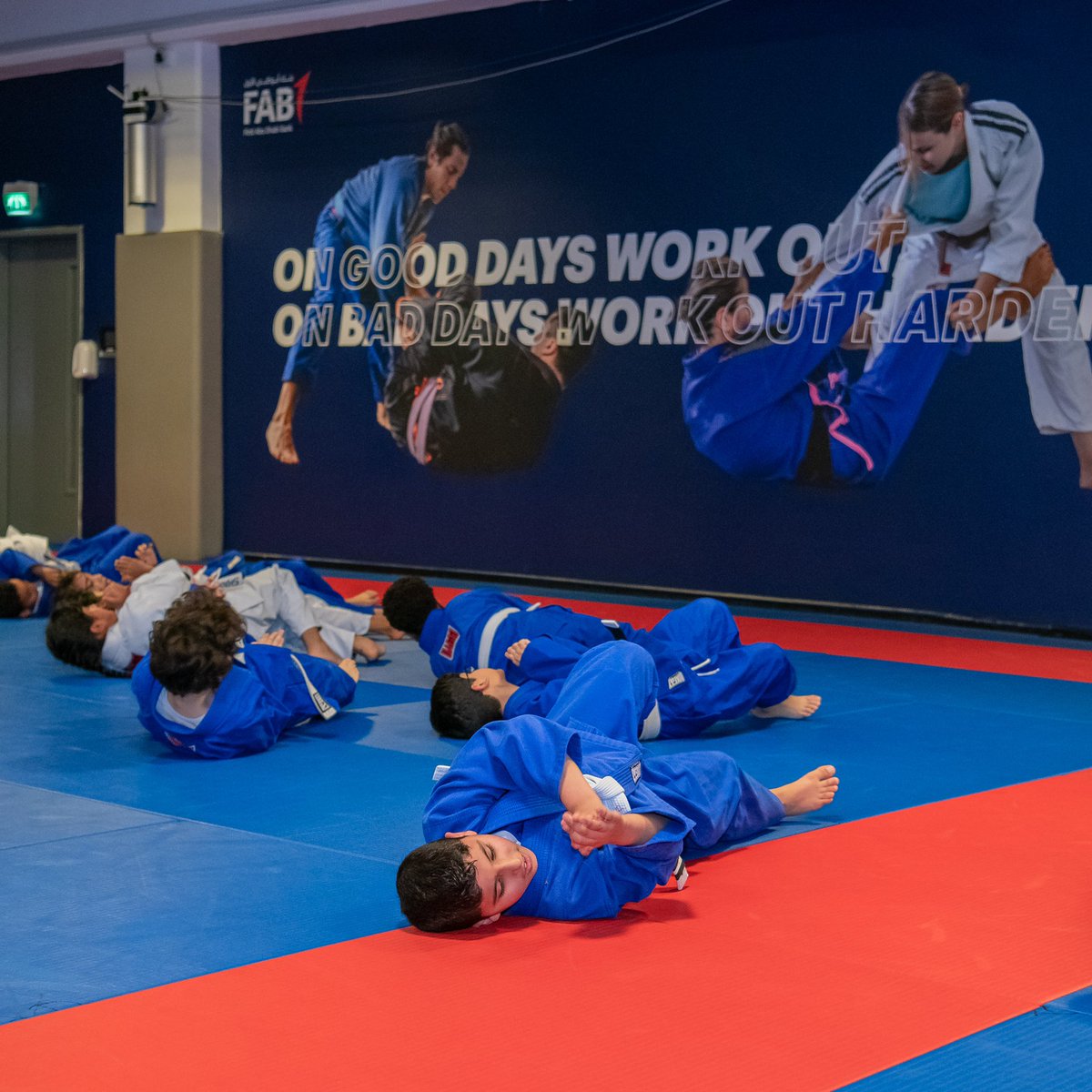 uaejjf's tweet image. انضموا إلينا في أكاديمية بنك أبوظبي الأول للجوجيتسو وشاركونا التدريبات ضمن أجواء حماسية رائعة 👏
Join us at Fab Jiu-Jitsu Academy and Train your way to greatness!🥋
#FabAcademy #بنك_أبوظبي_الأول #جوجیتسو #jiujitsu #jiujitsulifestyle