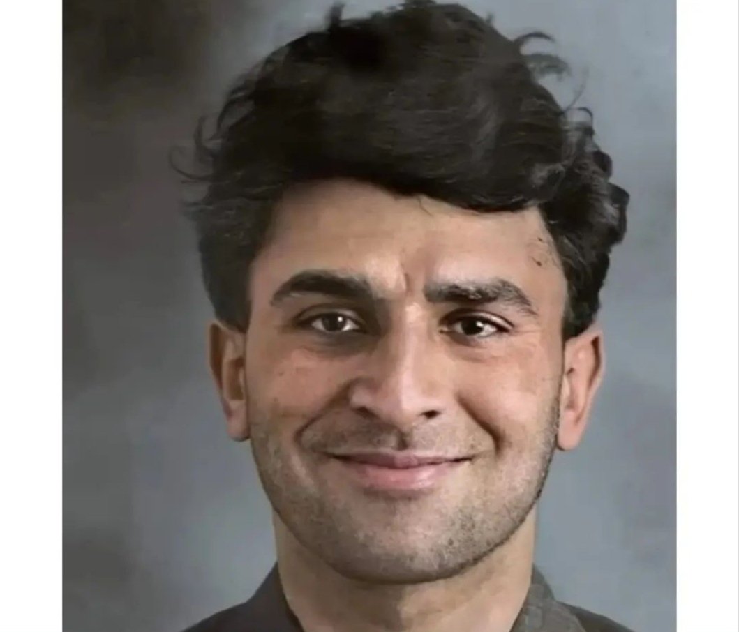 Müşfiqin ürəyi yanaqdan incə,
Titrəyir bir xəfif rüzgar əsincə. 
Məşuqun ayağı haraya dəysə,-
Orası aşiqə vətən kimidir

05.06.1908🤍