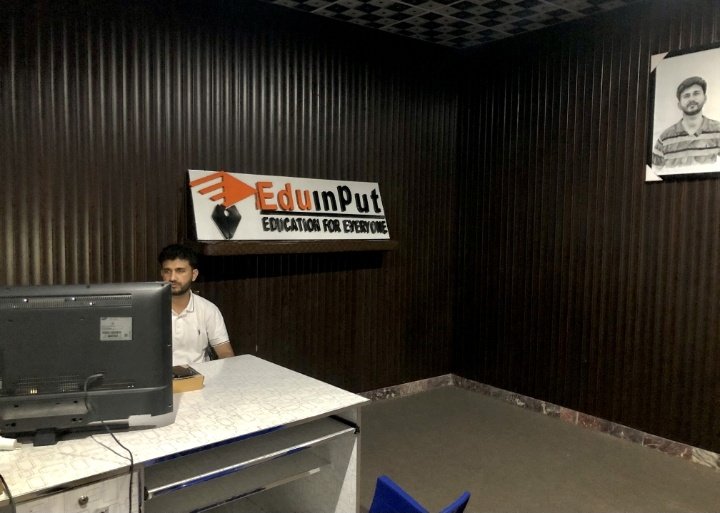 SehrishPro's tweet photo. Being part of the amazing #EduInput squad is simply awesome! Here's our hardworking founder in action. Our founder's dedication and passion in the office are truly motivating. Together, we're rocking the education world! 
#ed #EducationForAll #educational #eduinput #education https://t.co/HQqD0Z4LH0