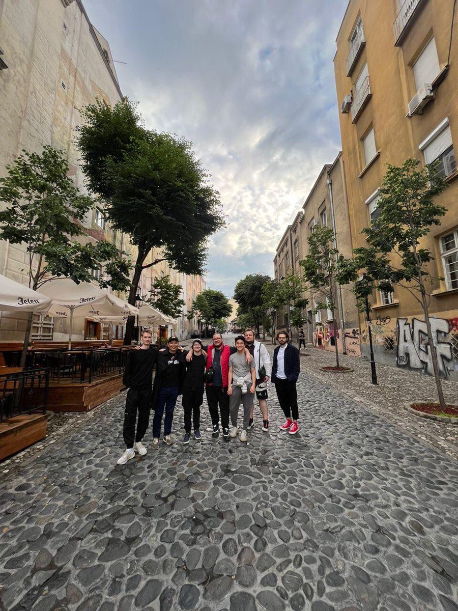 eCampBelgrade's tweet photo. Good Morning Friends. We are Very Happy and Proud To announce That our Hydra Esports today will play tiebreaker with @nemigagg and #OneMove

#GoHydra ⚫️🔴 https://t.co/rfQFtgLmkO