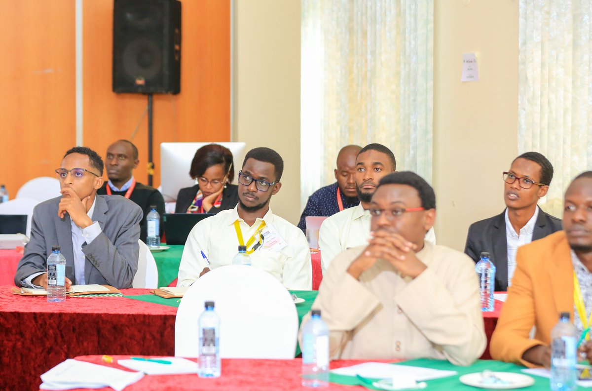 elfafrica1's tweet photo. 1/ Today @elfafrica1 @EPLeaders and @PSCKenya  kicked off the second residential segment of the Public Service Emerging Leaders Fellowship Programme. This week,our esteemed fellows will dive deep into public sector reform, human-centred design thinking and public accountability. https://t.co/CSHChC5WT8