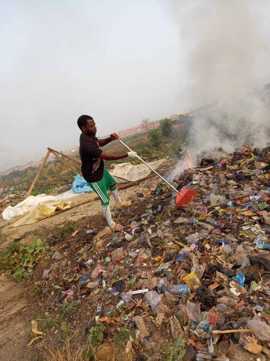 kenerylove's tweet photo. We need to secured our environment against pollution in order to build a sustainable world for everyone.
Happy World Environment Day2023!
#plasticpolution #cleanupenvironment
#worldenvironmentday2023 https://t.co/UmDcsGCtrI