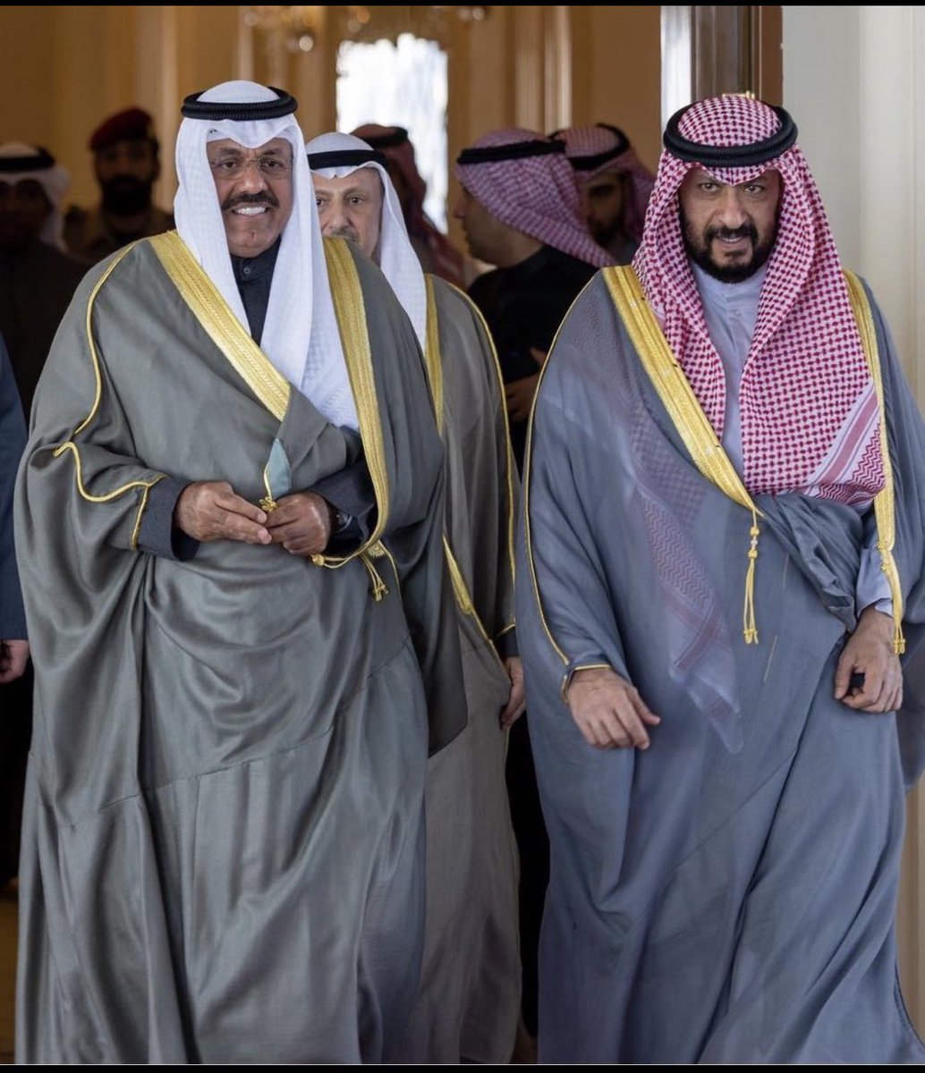 trndkw__'s tweet photo. سمو الشيخ #احمد_ النواف الصباح هو الرئيس والقائد ورجل الدولة الذي طهر #الكويت من الفاسدين وهو من ضرب بيد من حديد كل من يتجرأ على سياده الدولة•

وجود احمد النواف في رئاسة الحكومة مطلب كل كويتي شريف•

 #وزاره_التربيه #انتخابات_مجلس_الامه_2023
 #بدر_سيار_الشمري
 #صوتك_يفرق https://t.co/wrlNGwTvYR