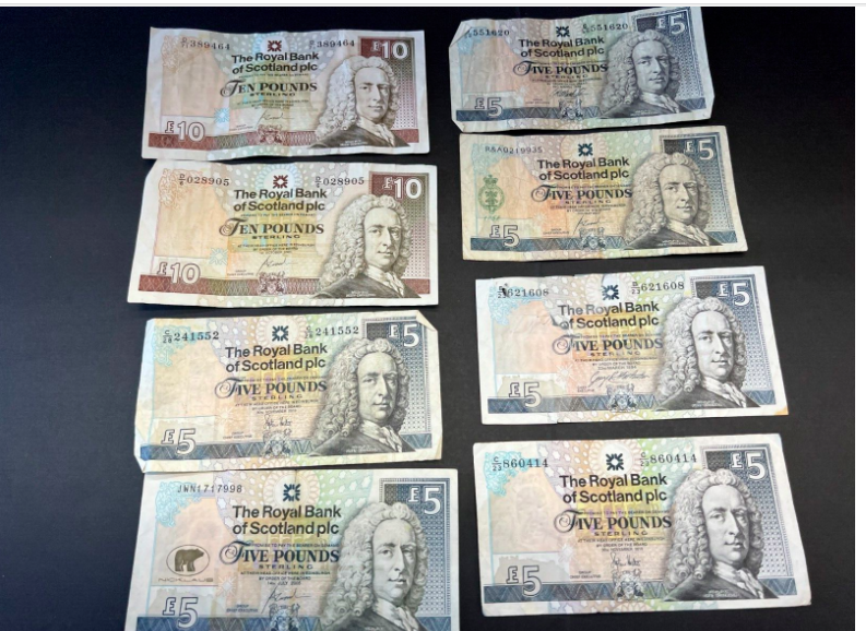 CromwellCoins's tweet image. check out what we have live on our auction now.!
Scottish Vintage bank banknotes 10 / 5 (8) £50 LOT: 1106-733
ebay.co.uk/itm/3348874297…
#collectablebanknotes #scottishpounds #numistmatics.