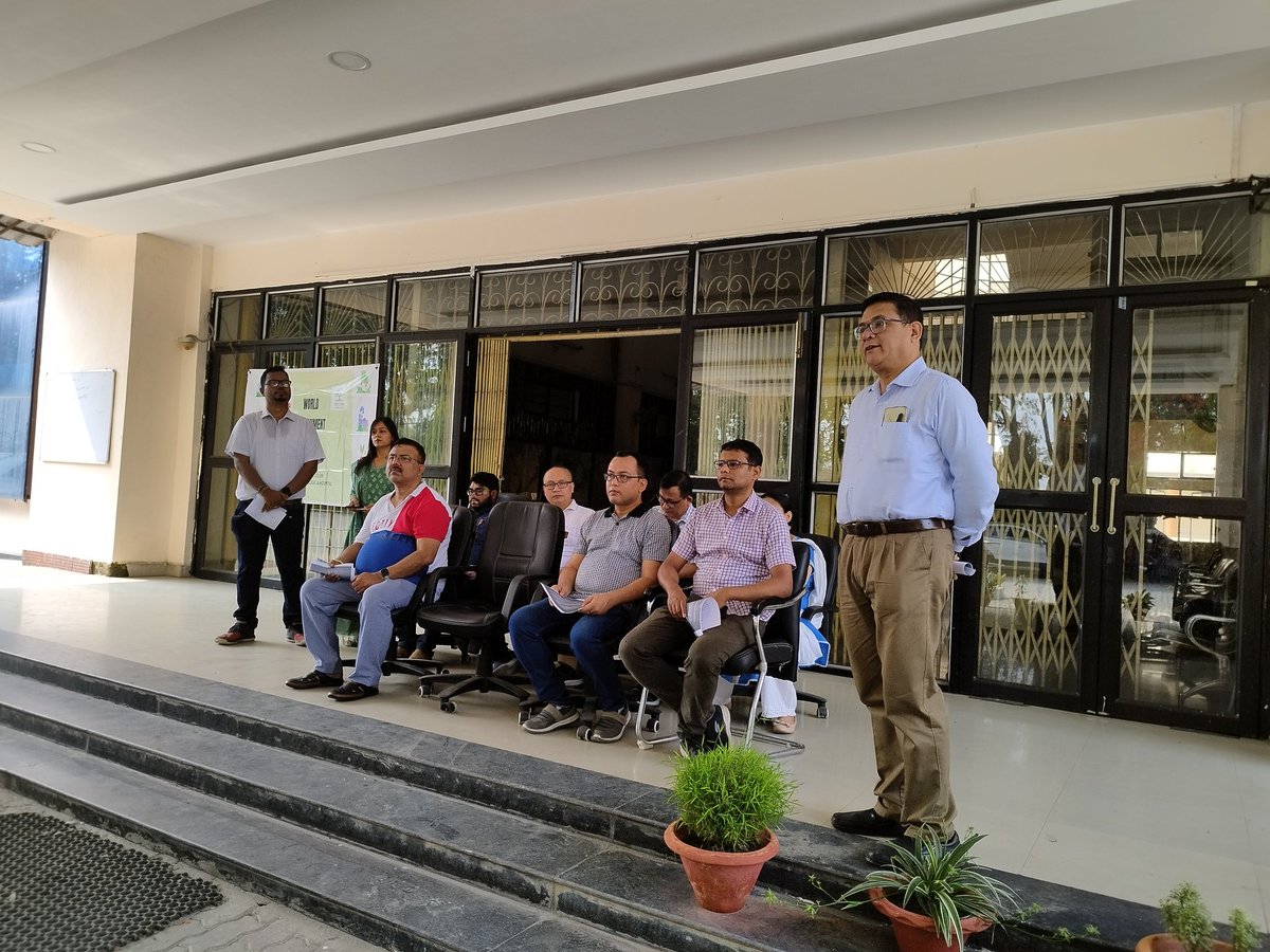 World Environment Day was obsessed at TMC&H today with an awareness lecture on plastic pollution followed by a cleanliness drive on the campus. Superintendent of TMC&H Dr. Rupam Borgohain, HoDs of different departments & other senior faculty members were present in the programme.