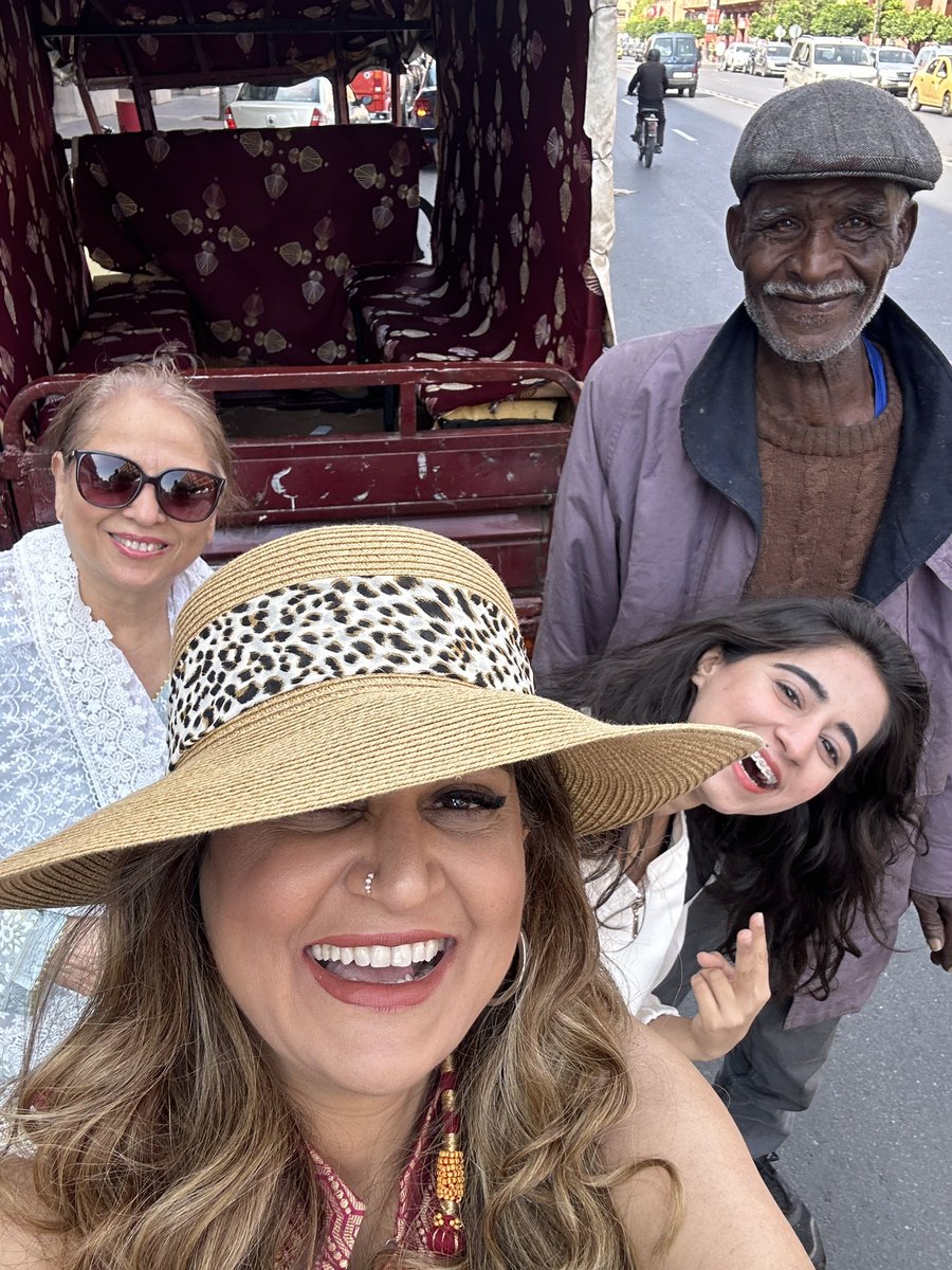 ammwecofficial's tweet photo. Team #Ammwec in a #Tuktuk in Madina, #Marrakesh. @anilaali @LiveWhatBelieve #women #empower #Forum23 https://t.co/TBUCm1cx8z