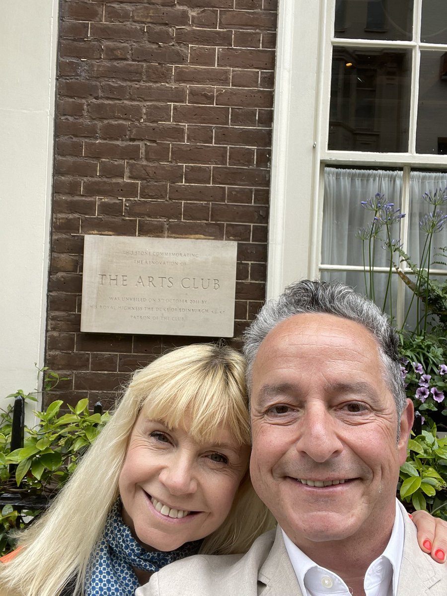 nickcurtis's tweet photo. Me and @acghunter had our wedding reception here 24 years ago https://t.co/eQ9b5lnuJY