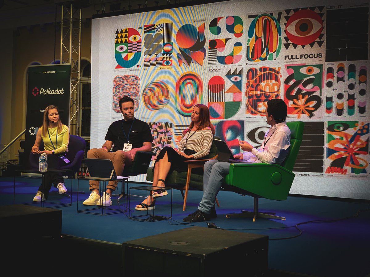 Jana Kubátová, Here/After The Art Co-founder and <a href="/posterlad/">posterlad</a>, one of the participating artists talk at the <a href="/utxoprague/">UTXO.23</a> conference about the future of art in the era of new technologies. 
✴️Art on background by PosterLad✴️
#AIArtworks #NFTProject #Web3