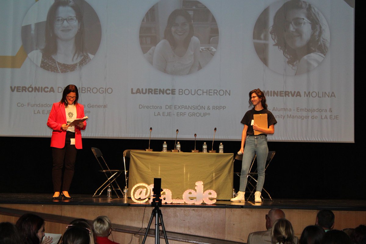 ayto_denia's tweet photo. 💡 La Escuela de Jóvenes Emprendedores, en colaboración con Joventut #Dénia, ha organizado la primera edición de "Éxitos compartidos", una iniciativa dirigida al alumnado de 4º de la ESO que pretende incentivar su espíritu emprendedor.

➕ info 👉 https://t.co/UvTyKxbBFd https://t.co/V70aLUtW0q