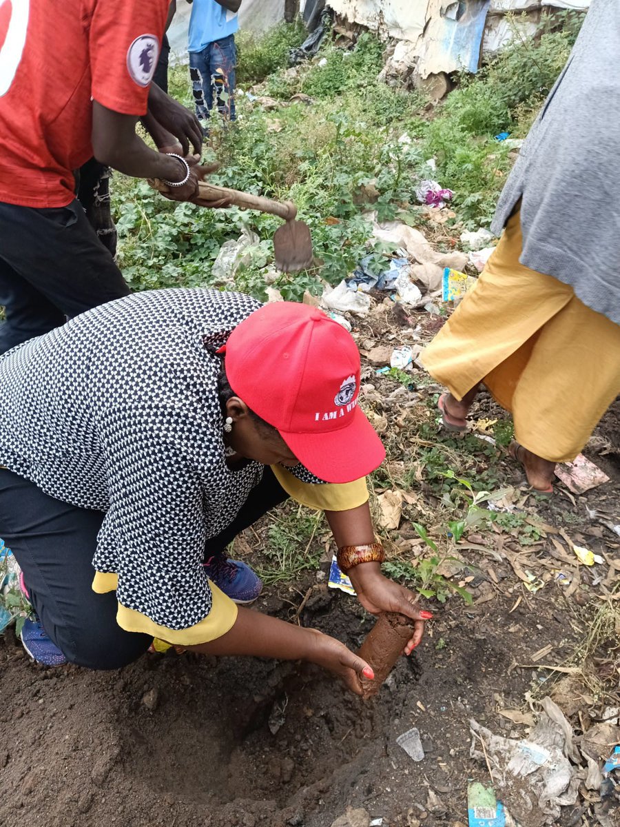 ACCRCC (@accrcc1) on Twitter photo Rehabilitation of land used as dump sites is critical to the behavioral change of the community. We Need to act now towards #environmentalprotection
#WED2023
@nkirop@hneondo <a href="/IvyEillim/">Ivy Njeru</a>
<a href="/AYICC_Kenya/">AYICC KENYA</a> <a href="/AYICC/">𝗔𝗬𝗜𝗖𝗖 𝗔𝗙𝗥𝗜𝗖𝗔</a> Rehabilitation of land used as dump sites is critical to the behavioral change of the community. We Need to act now towards #environmentalprotection
#WED2023
@nkirop@hneondo <a href="/IvyEillim/">Ivy Njeru</a>
<a href="/AYICC_Kenya/">AYICC KENYA</a> <a href="/AYICC/">𝗔𝗬𝗜𝗖𝗖 𝗔𝗙𝗥𝗜𝗖𝗔</a>