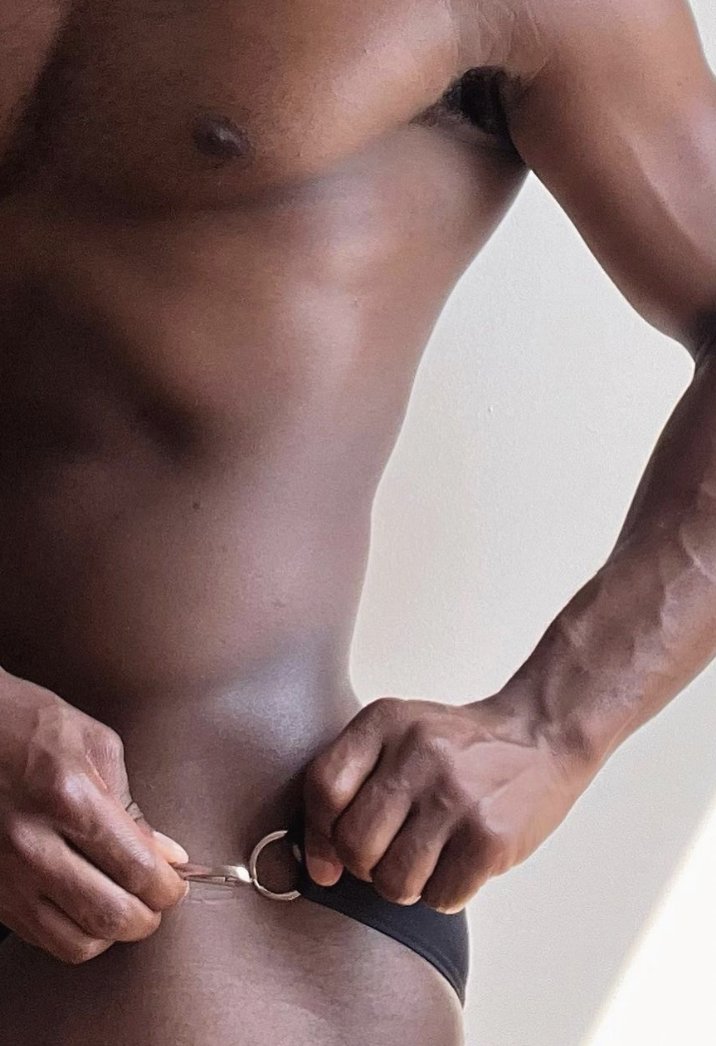 Kingandthealter's tweet photo. Our OG Side Clip Speedo is fresh.
Almost as Fresh as @dwaynesays ❤️‍🔥 Use code TITAN
for 50% Off https://t.co/RPUmToPtUc