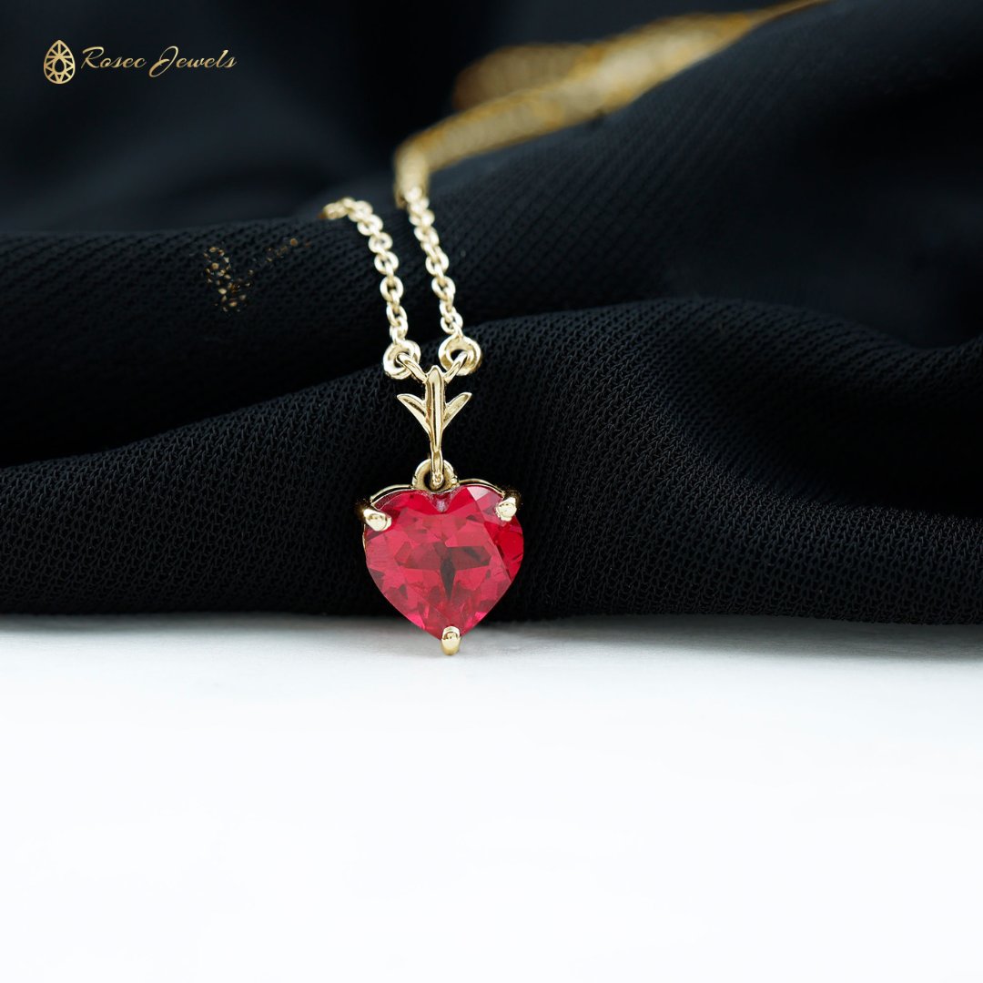 amazon.ca/dp/B09DCMF51Q 

#ruby #necklace #rubynecklace #rubysolitairenecklace #rubyjewelry #heartnecklace #romance #love #finejewelry #jewelrydesigner