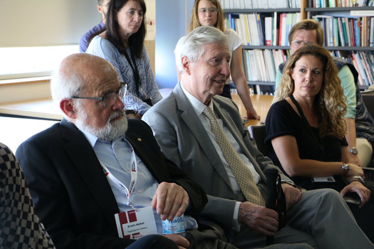 👥 La Fundación #Fisabio recibe a los Premios Nobel de Medicina y Química Erwin Neher y Roald Hoffmann.

🔸 El personal investigador y de gestión de Fisabio y de la DGSP ha presentado varios proyectos de investigación y de divulgación científica.

fisabio.san.gva.es/web/fisabio/no…