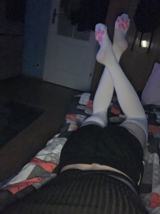 Come to me 😘 https://t.co/pJtmWh2qO5<a href="/tag/femboy"class="tags"><span>#femboy</span></a>