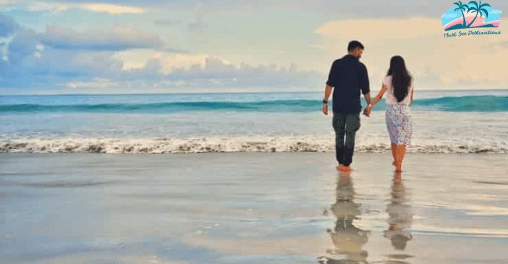 hudsontrump0's tweet image. Discover the breathtaking beaches of Naples, Florida, where golden sands meet crystal-clear waters.
#Naplesbeaches
#Naplescouple
#Resorts