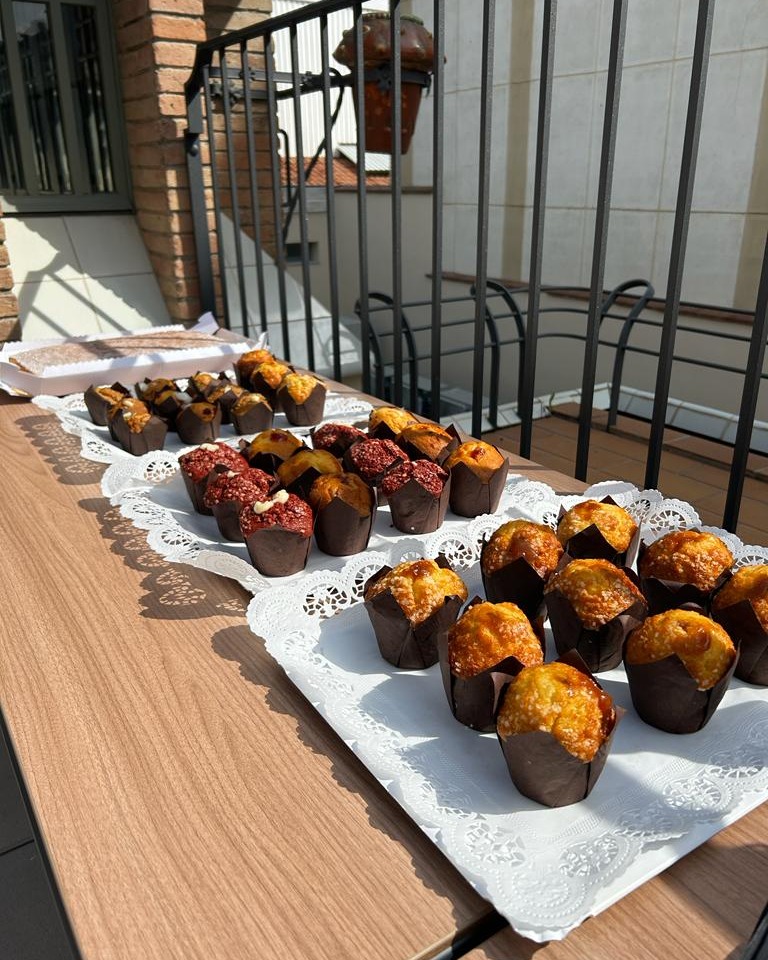 CoEspai's tweet photo. Una bona sessió de #Networking i un bon esmorzar és la base d'un dia productiu i el nostre equip de GironaHub i Coespai sap com fer-ho bé! Aquest passat divendres dia 2 de juny vam gaudir d'un meravellós esmorzar gràcies Pastisart. #betalent #livetalent #EsmorzarsandCo https://t.co/TqB4AVf7mB