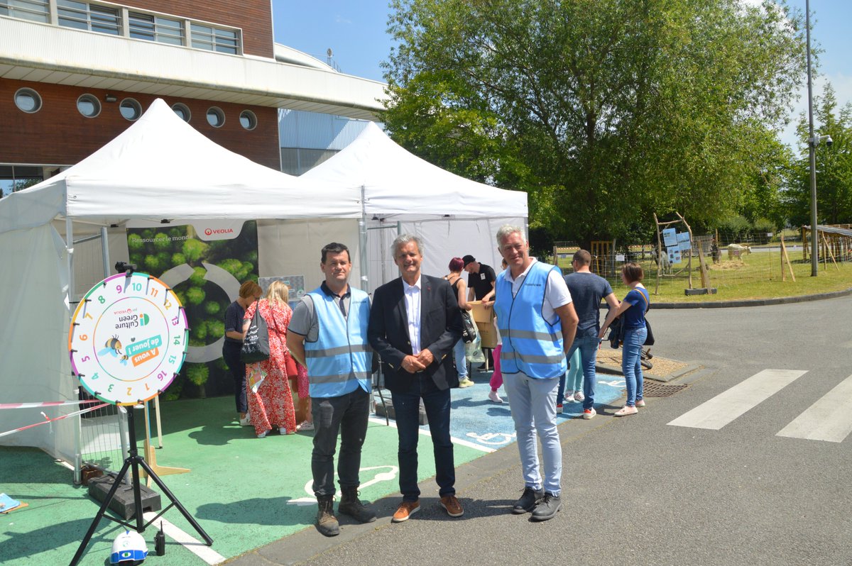 Le_SEVEDE tweet media