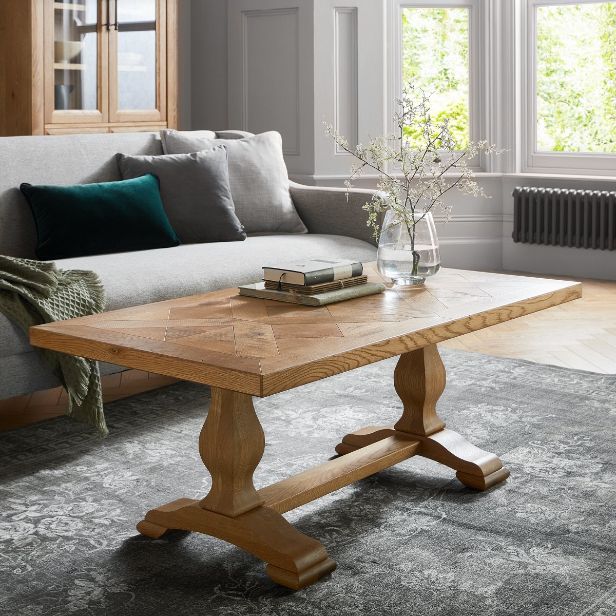 OakFurnitureCo's tweet image. ⚡️Clearance Furniture Offer!!⚡️

Belgrave Rustic Oak #CoffeeTable.

Width 119.2cm, Depth 63.4cm, Height 46.2cm.

Was £479
Now £336

Shop this amazing clearance offer Now while stock lasts.👇
oakfurnitureuk.com/belgrave-rusti…
-
-
#oakcoffeetable #woodencoffeetable #clearancefurniture #table