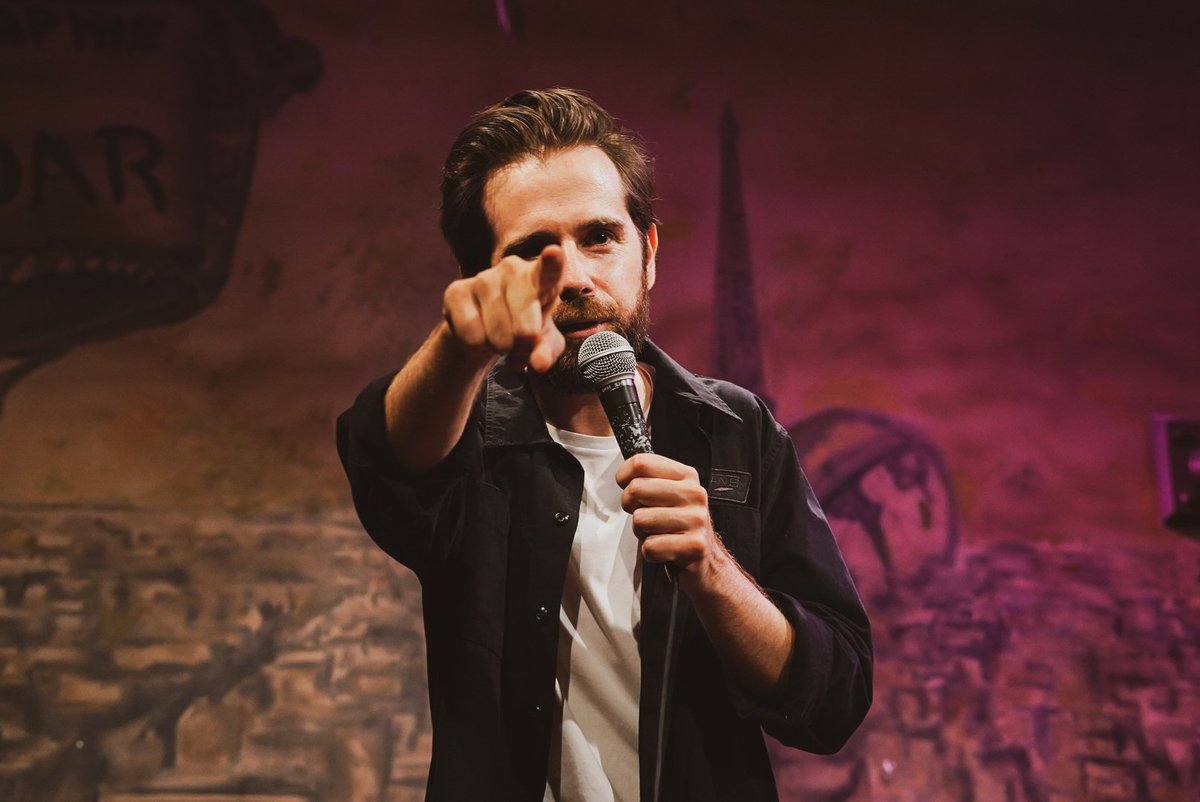 📅Este fin de semana (9 y 10 de junio) estaré por Madrid así que si haces stand up comedy, tienes un bolo y quieres fotos guapas tal vez puedas contratarme (este tweet se debe leer con la música del Equipo A).

Dejo muestras de mi curro y agradezco RT como siempre 🔄❤️