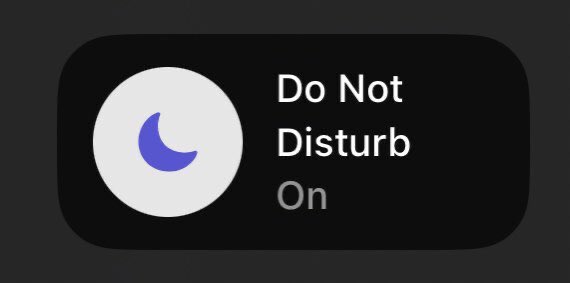 macadamyaaaa's tweet photo. no one: 

me everyday: https://t.co/tb8UoF1YlT