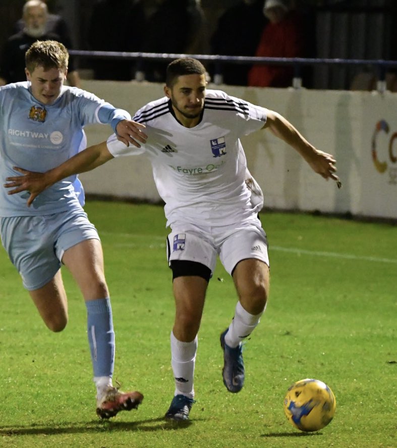 NandTFC's tweet photo. Next up, Number 1 @JasonMellor1 🧤, Top Goalscorer @Luke_Osgood18 ⚽️, &amp; @FabMokhtari All commit to the Swags! 💜 https://t.co/ypkINmWBFH